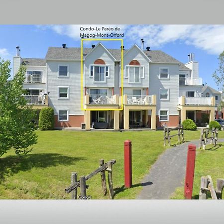 Le Pareo De Magog-Mont Orford Apartment Exterior photo